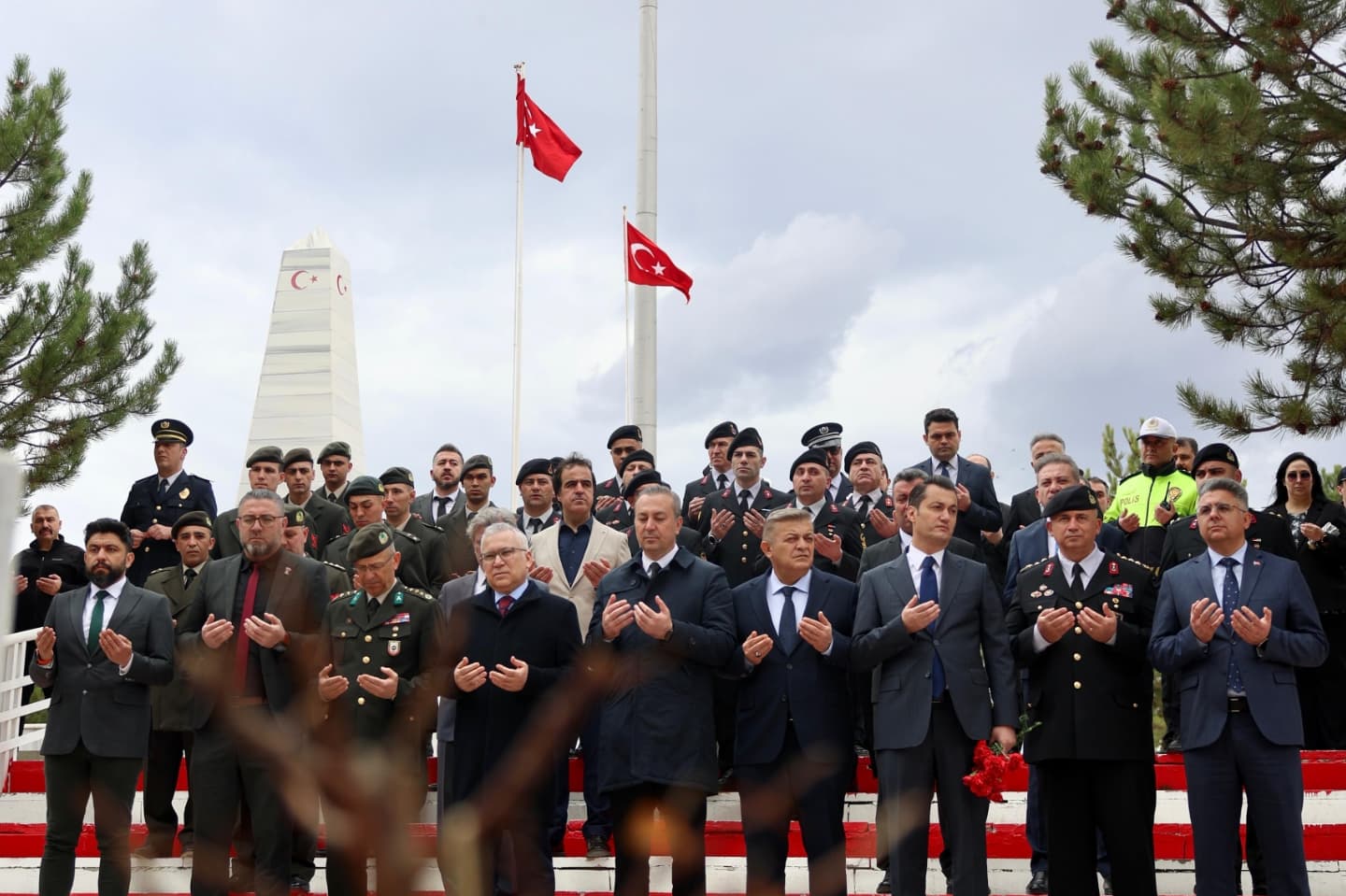 il-protokolumuz-ile-sehitlik-ziyareti-1053