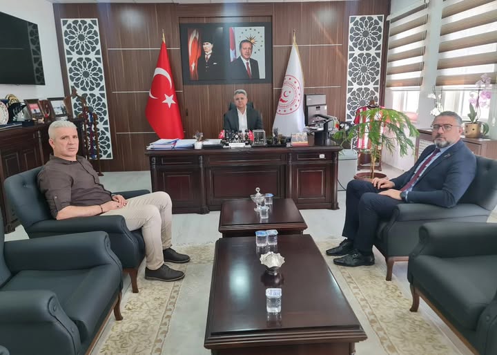 aile-ve-sosyal-hizmetler-il-muduru-ozgur-kirmizitasi-ziyaret-1211