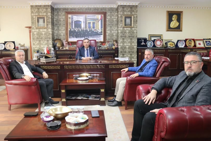 sivas-esnaf-ve-sanatkarlar-odasi-baskani-hakan-demirgile-ziyaret-1222