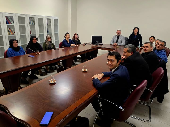 sivas-valiligi-ek-hizmet-binasinda-calisan-sehit-ve-gazi-yakinlarimizi-ziyaret-1262