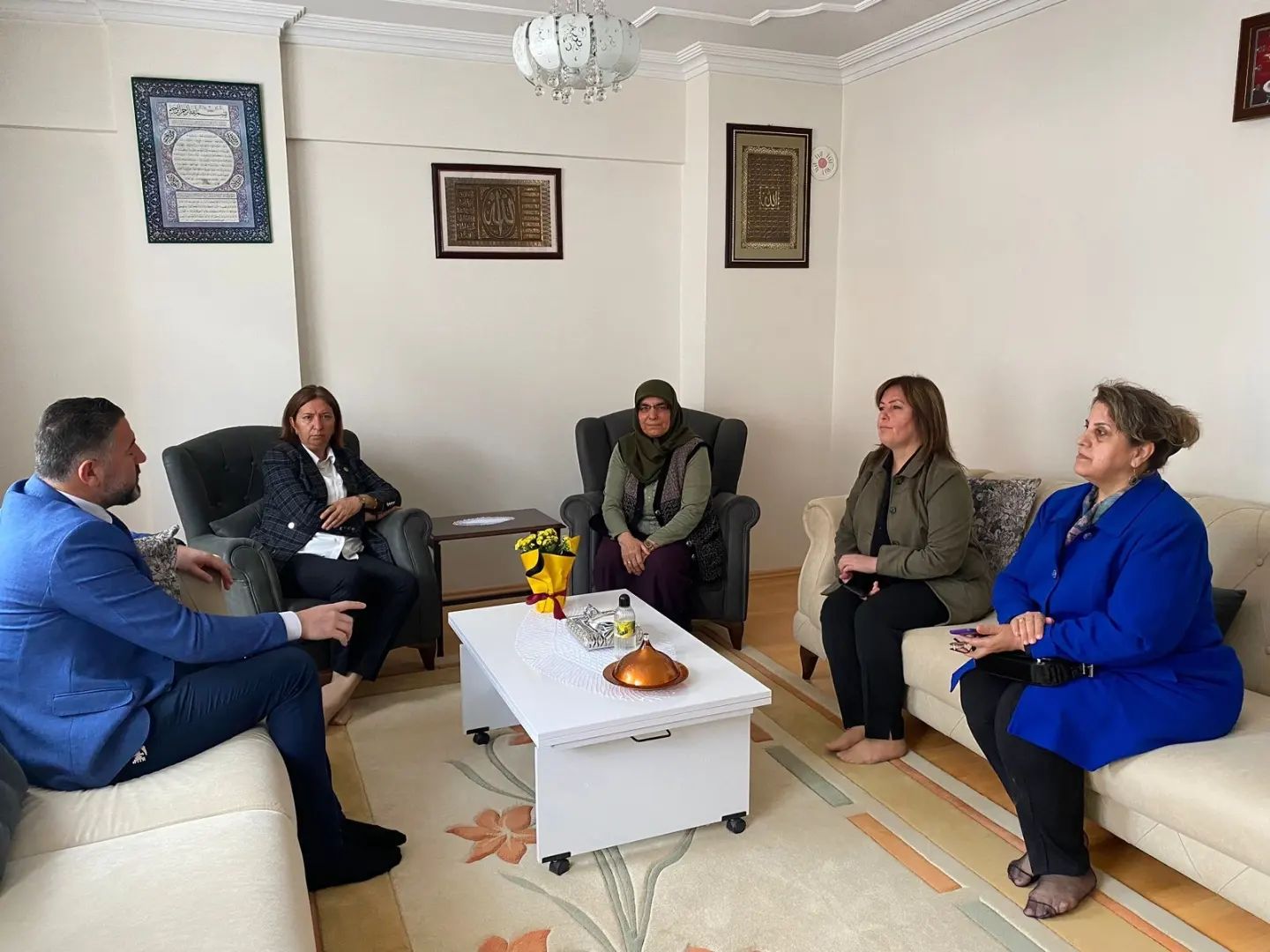 sehidimiz-engin-biyikin-ailesine-ziyaret