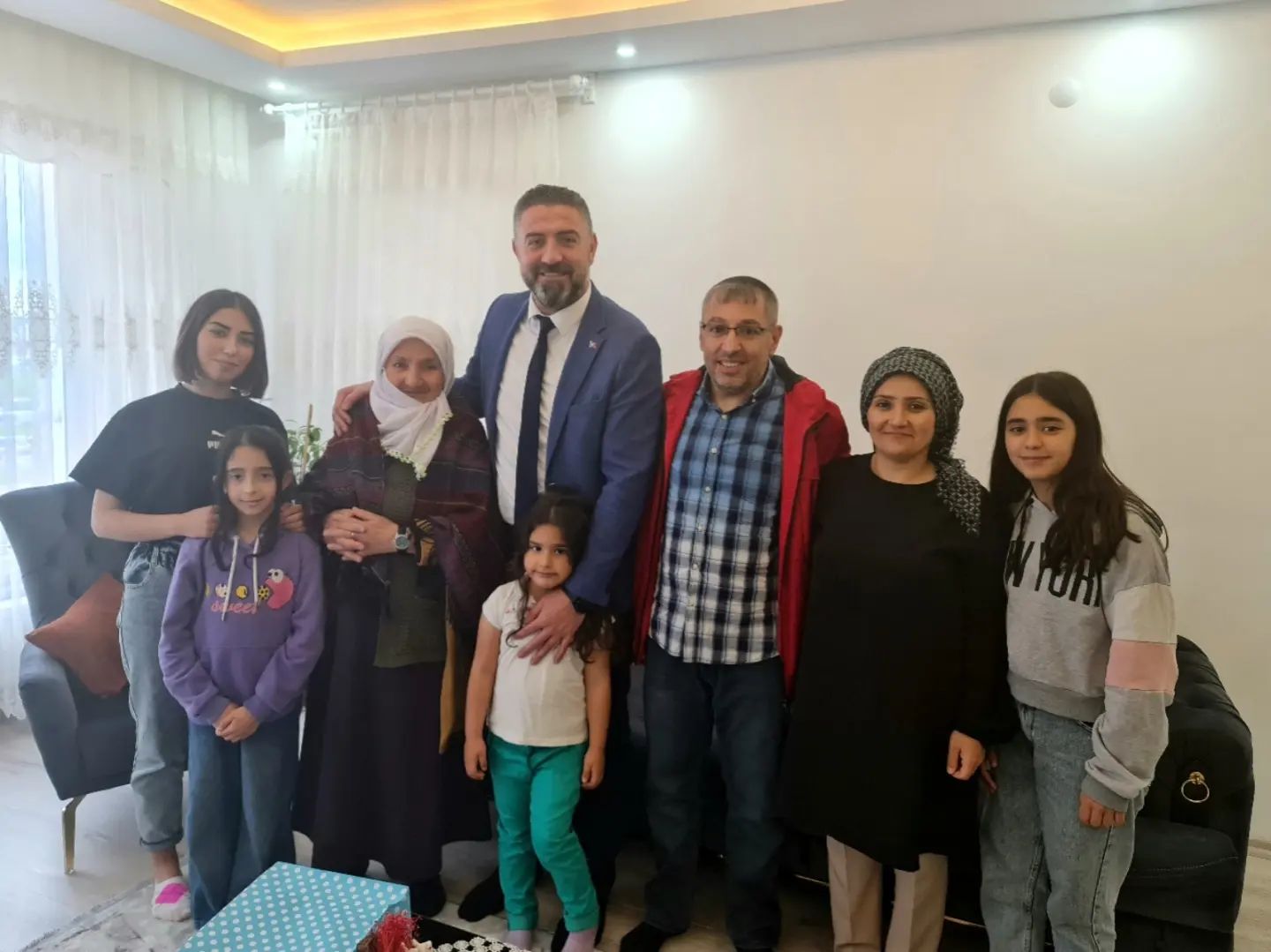 sehdmz-ecevt-ylmazn-alesne-zyaret