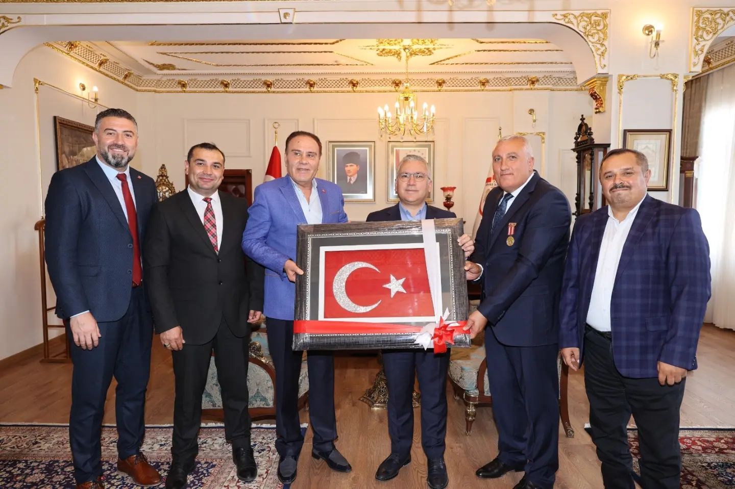 ic-anadolu-sehit-aileleri-ve-gazileri-dernek-baskanlari-ilevalimize-ziyaret