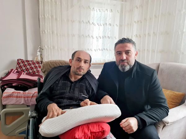 suriyede-rahatsizlanan-uzman-cavus-ibrahim-tasa-ziyaret