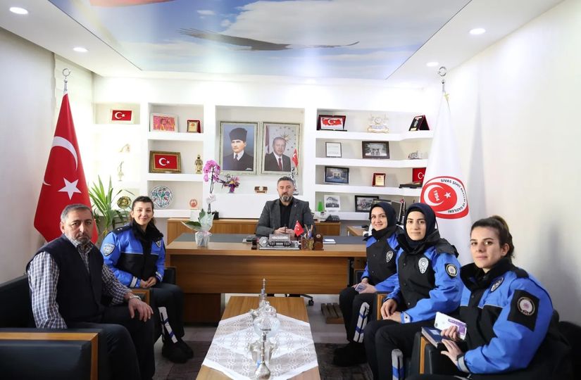 polis-toplum-destek-sube-mudurlugu-ekiplerinin-dernegimize-ziyareti