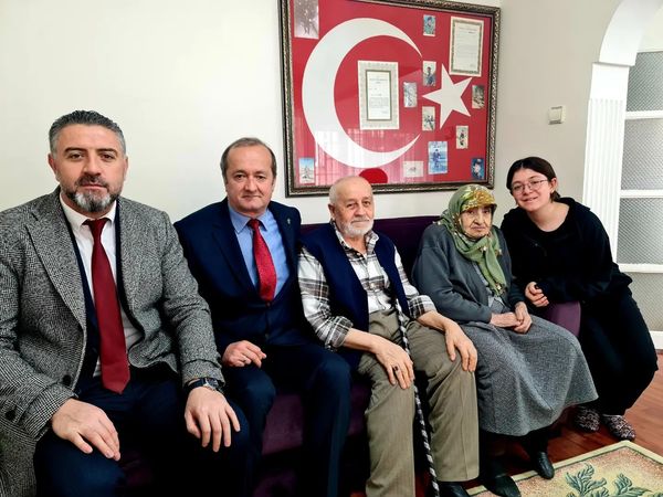 sehidimiz-umit-meralin-ailesine-ziyaret-700