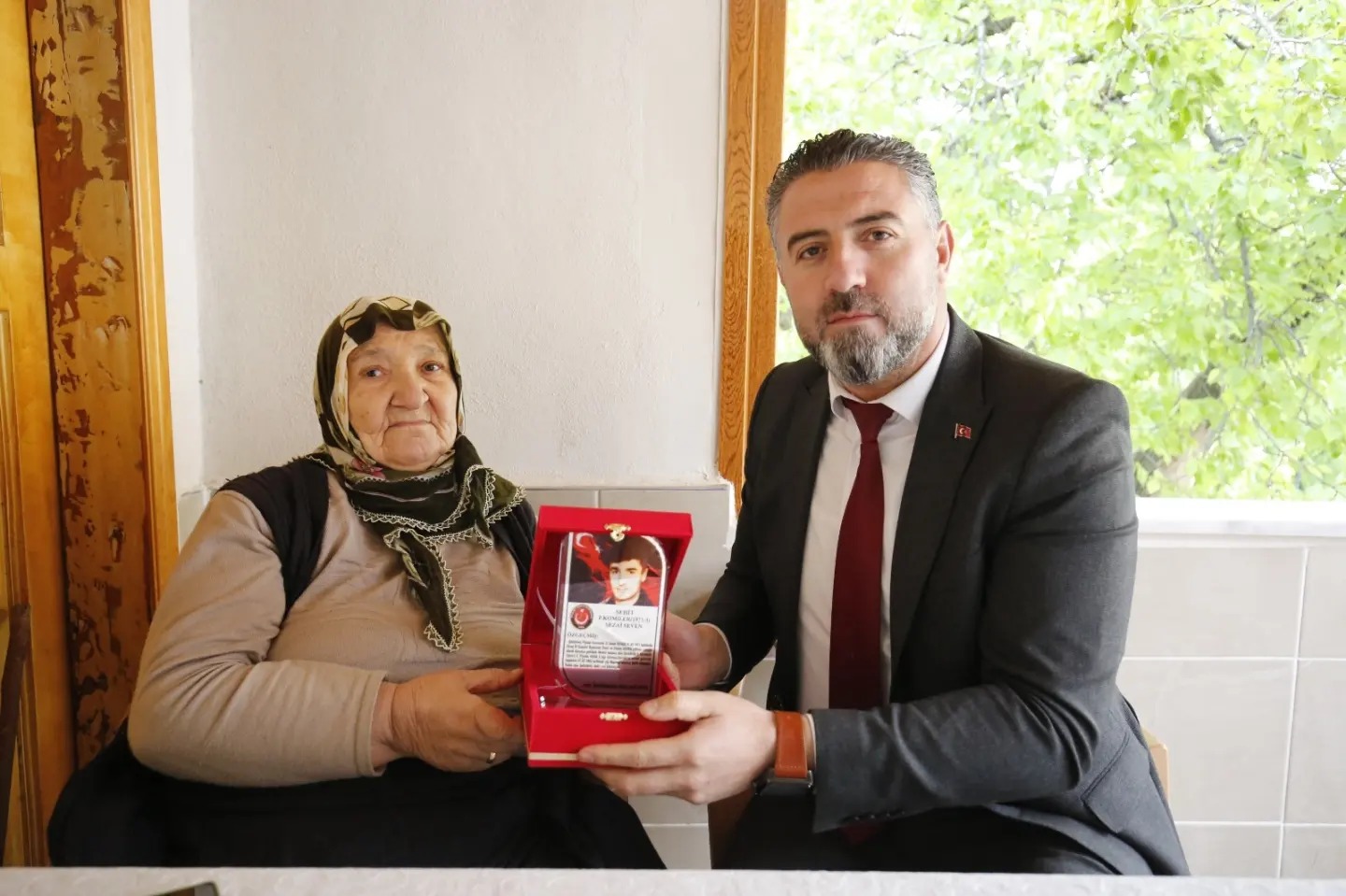 sehidimiz-sezai-sevenin-ailesine-ziyaret-779