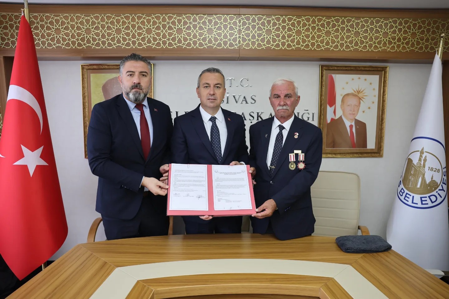 sivas-belediyesi-ile-dernegimiz-arasinda-protokol-imzalandi-868