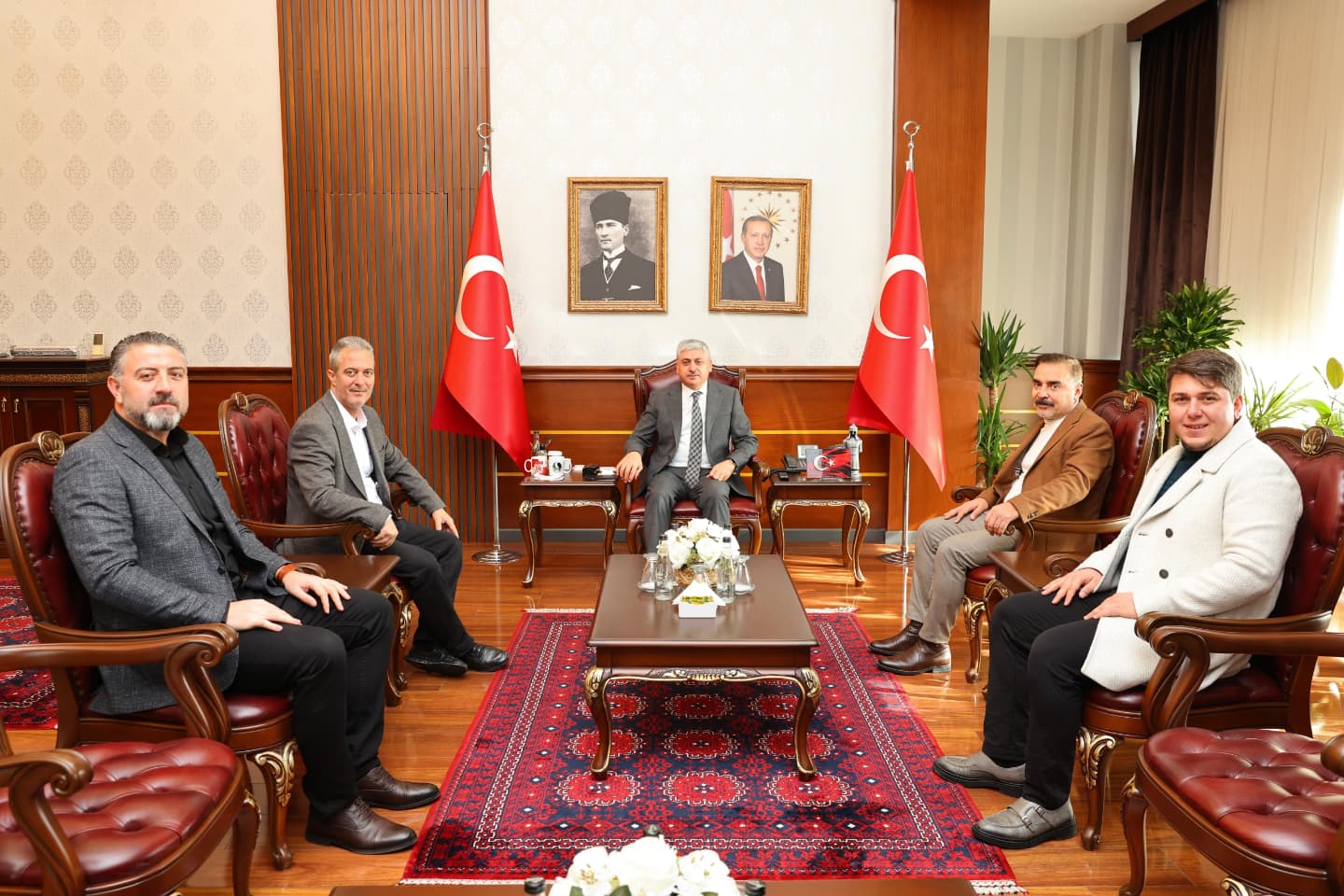 sakarya-valiligi-gorevine-atanan-rahmi-dogani-ziyaret-980